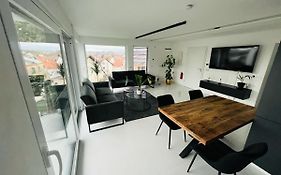 Moderne Wohnung Nahe Museum